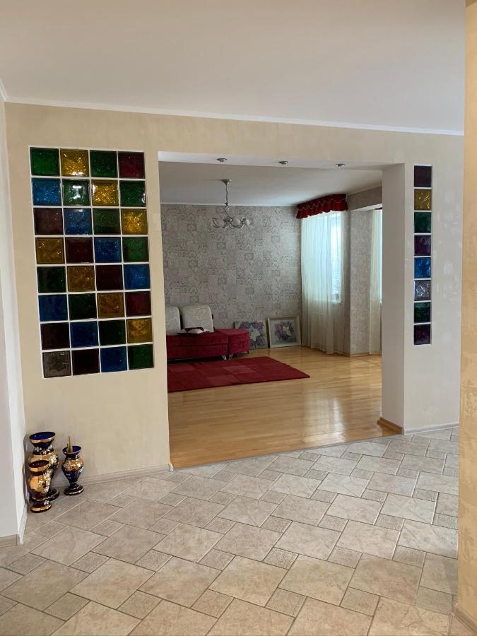 Bright Room Near International Exhibition Centre Kiev Luaran gambar